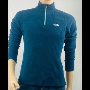 The North Face Long Sleeve Quarter Zip
